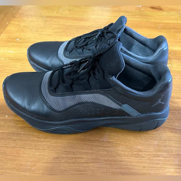 Jordan Other - Men’s Air Nike Jordan 11 XI CMFT Size 10.5  Black